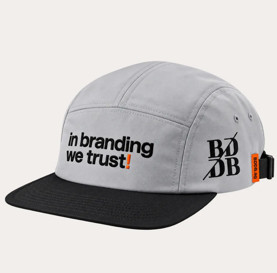 Boné camp "in branding we trust!": outra vista
