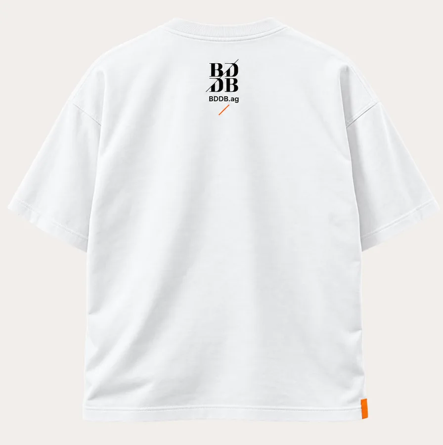 Camiseta branca com monograma BDDB.ag